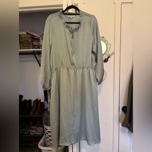 Elegant Long Sleeve Dress in Light Blue